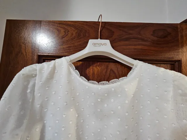 Vestido de comunión blanco con fajín verde t-18