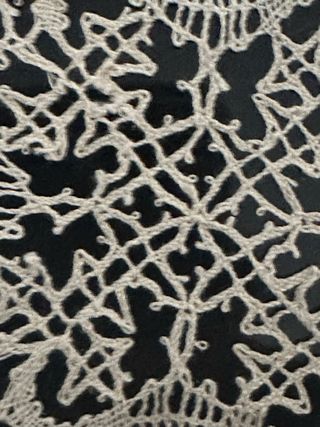 Centrotavola al tombolo antico