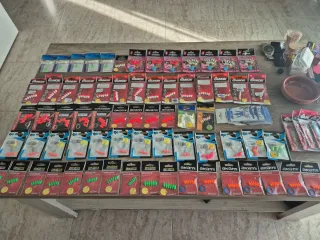 Lotes de pesca: señuelos y flotadores