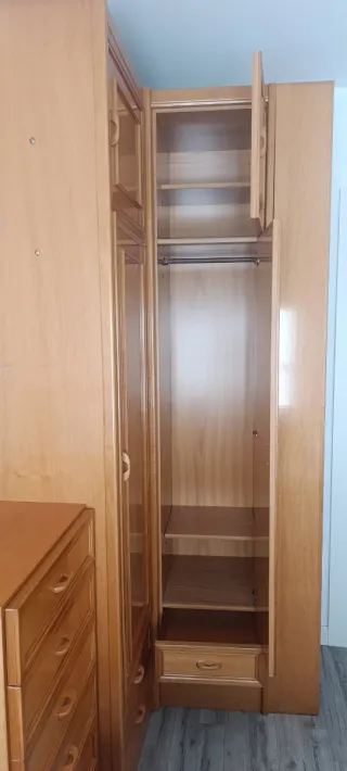 Conjunto Armario +Estanteria+ Mesita