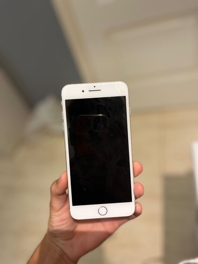 iPhone 8 Plus Plata/Blanco