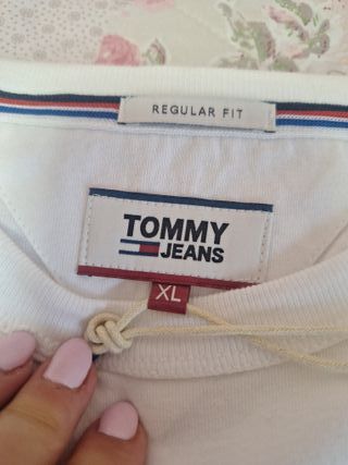 Camiseta Tommy Jeans manga larga blanca