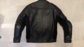 Chaqueta de moto con protecciones talla L