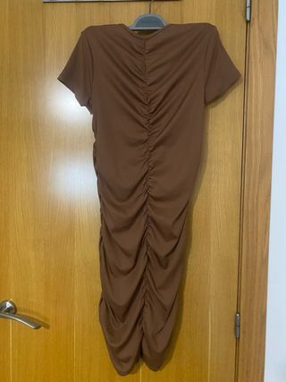 Vestido H&M marrón fruncido