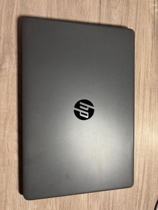 HP 255 G9 Ryzen 5 16GB RAM 15.6 Nuevo