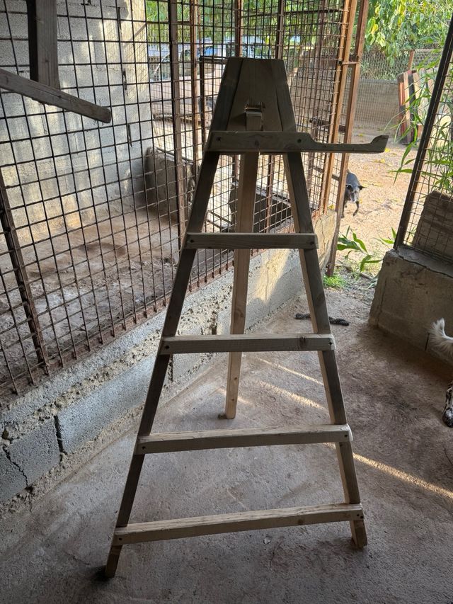 Escaleras payesas de madera hechas a mano