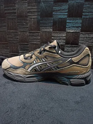 Asics Gel NYC Pepper/Black