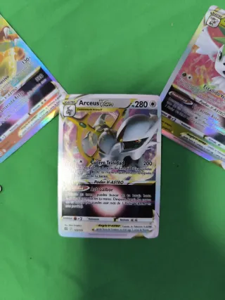 Cartas Pokémon V astro