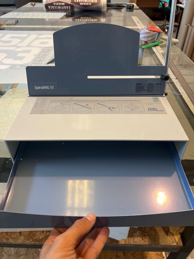 Encuadernadora Espiral MG Mustang