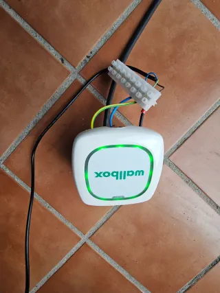 Wallbox pulsar plus cargador coche eléctrico