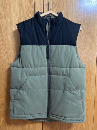 Chaleco H&M Negro y Verde Oliva