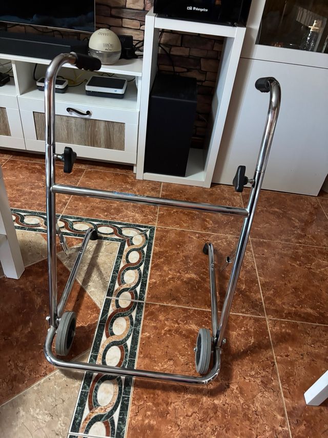 Andador acero inoxidable