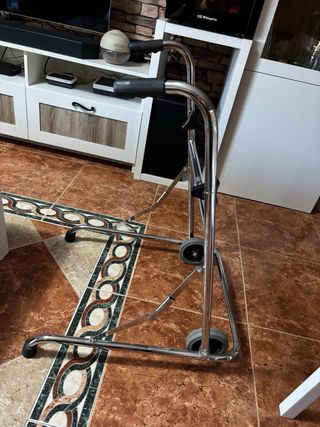 Andador acero inoxidable