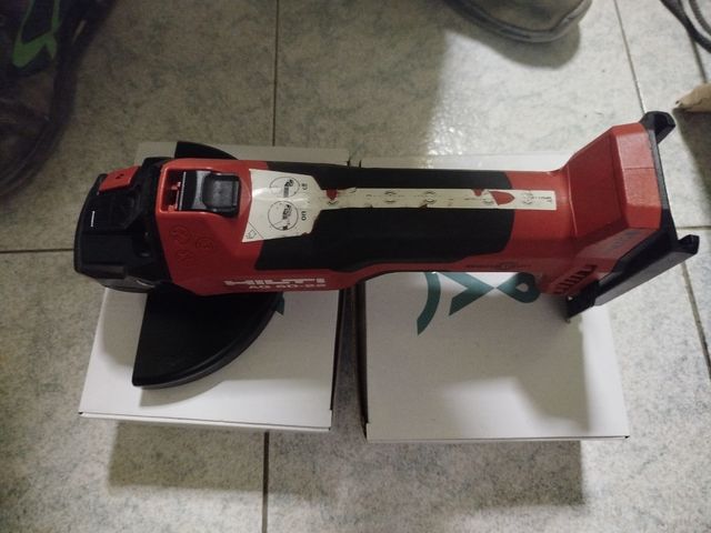 Smerigliatrice Hilti AG 6D-22 Nuron