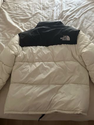 Abrigo The North Face blanco y negro