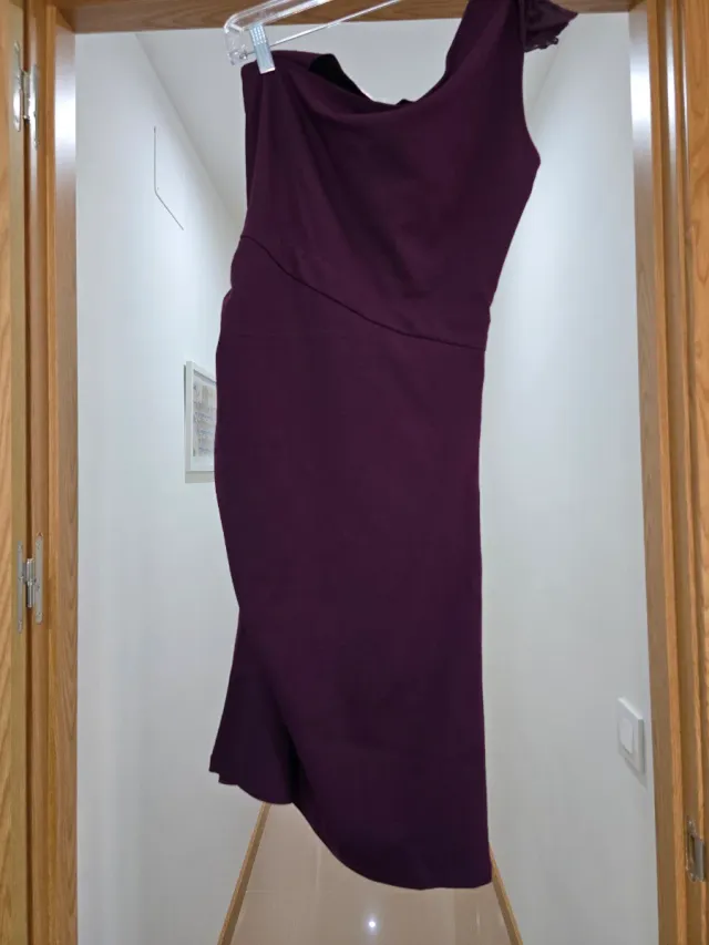 Vestido de fiesta morado oscuro talla M