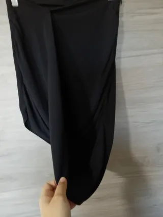 Minifalda Zara negra drapeada