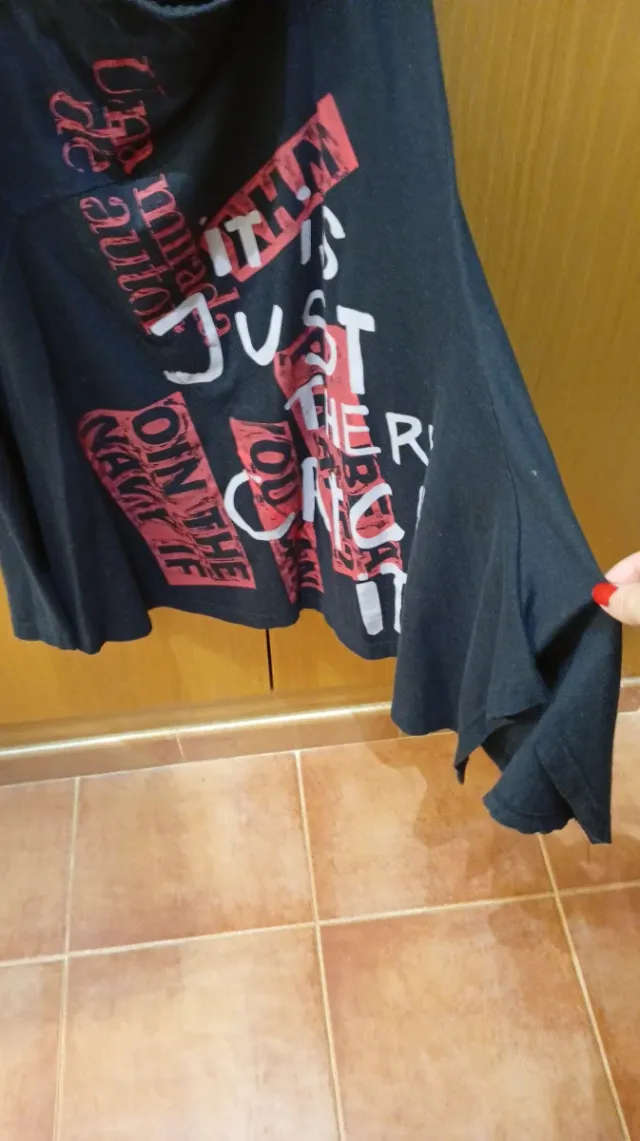 Falda Desigual  Talla XL / 42 / 14