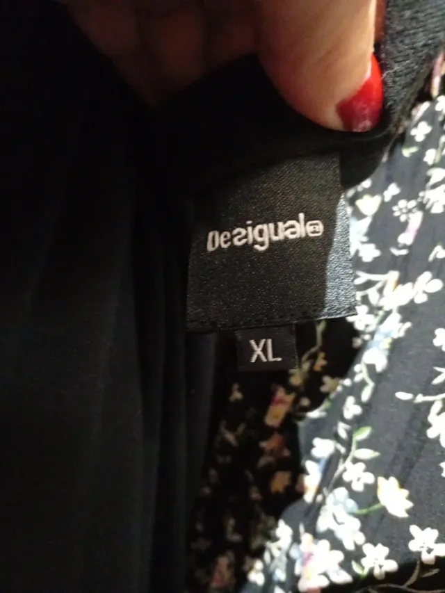 Falda Desigual  Talla XL / 42 / 14