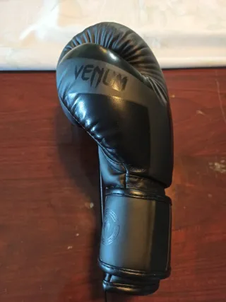 Guantes Boxeo Venum Élite 16 OZ