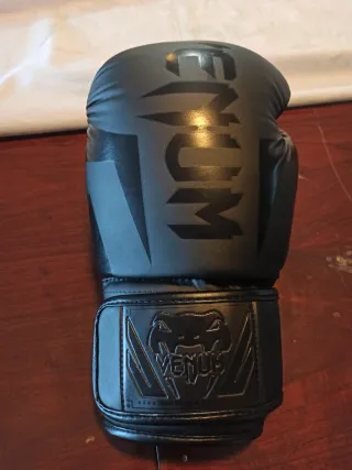 Guantes Boxeo Venum Élite 16 OZ