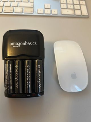 Ratón Apple Magic Mouse Blanco
con 4 pilas eneloop