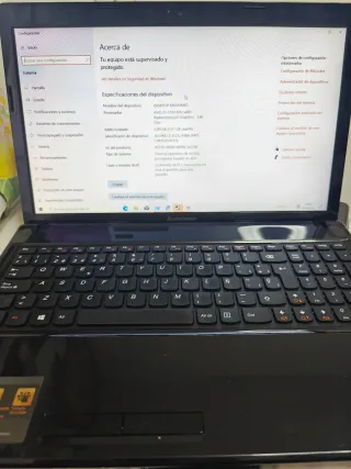 Lenovo G585 Ordenador Portátil