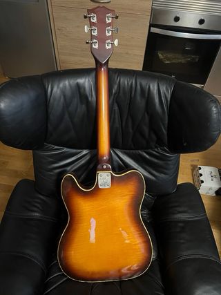 Guitarra Eléctrica Hoyer años 60.