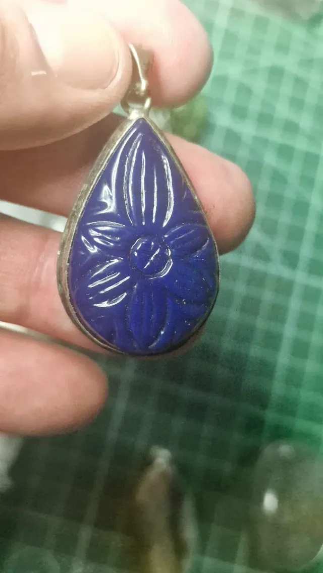 Colgante Jade Azul Flor Tallada