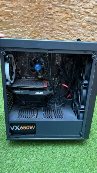 PC Sobremesa Negro