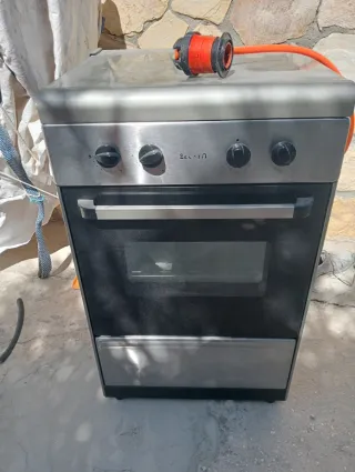 Cocina y horno a gas butano