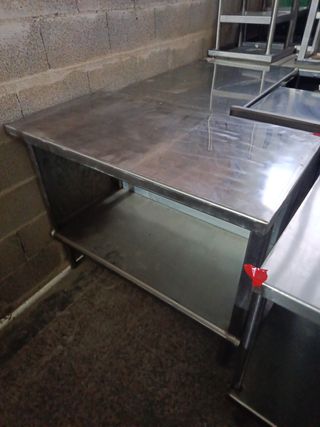 Mesa de acero con balda 658746091