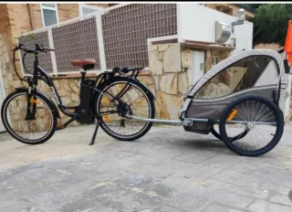 Bici Eléctrica con Remolque Infantil