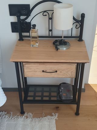 Escritorio de forja y madera con 2 cajones