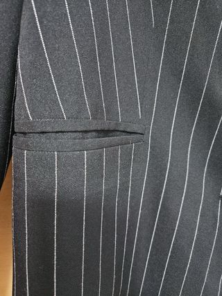Chaqueta de traje negra con rayas