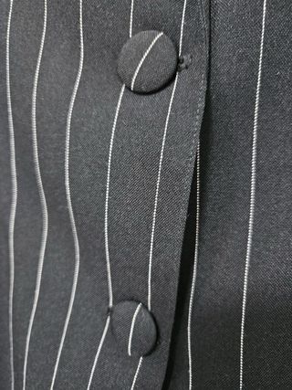 Chaqueta de traje negra con rayas