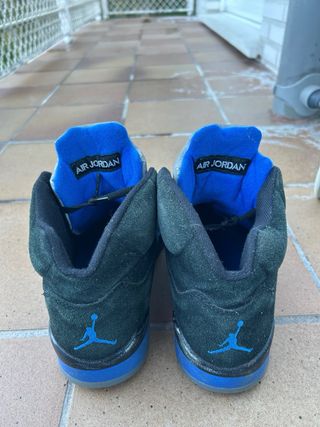 Zapatillas Negras y Azules