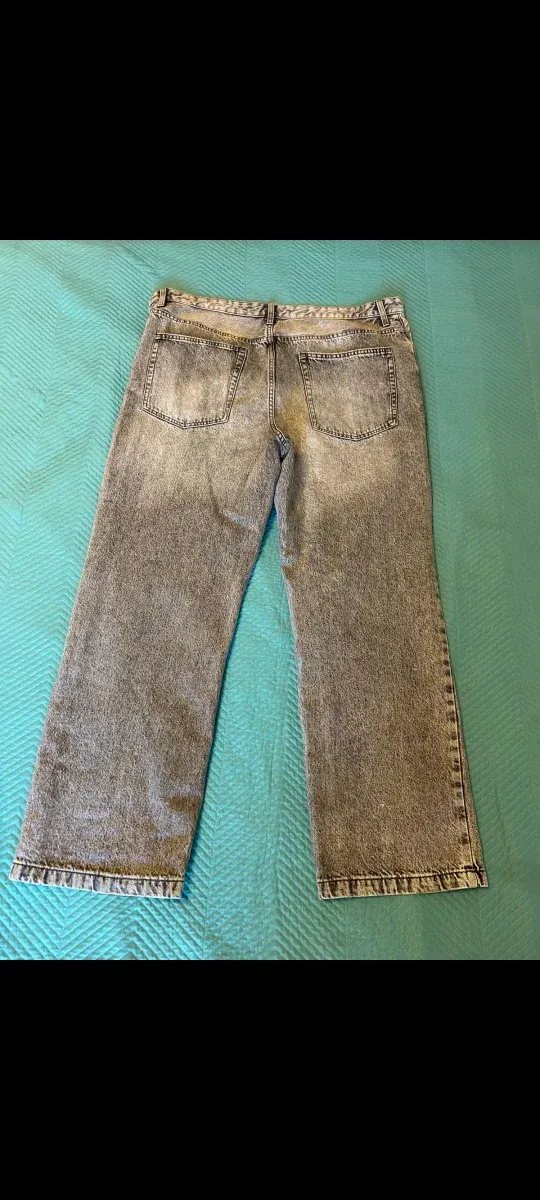 Pantaloni Bershka a zampa grigi