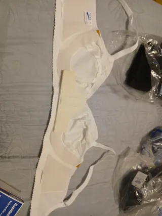 Sujetador blanco de tienda de ortopédia nuevo