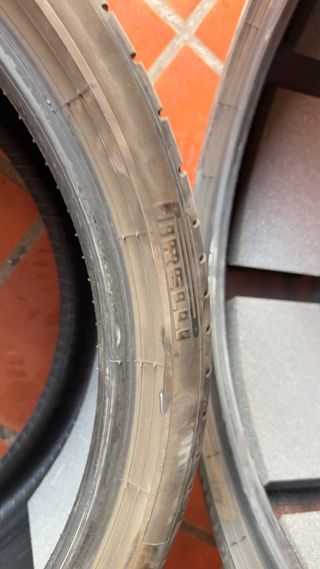 neumáticos pirelli nuevos delantero y trasero 