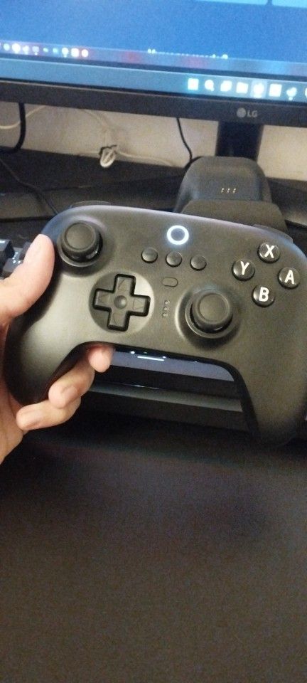 Controlador de Efeito Hall Bluetooth Ultimate 8BitDo