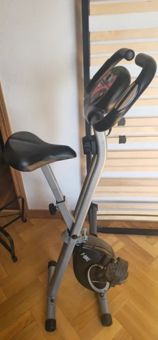 Cinta de correr + bicicleta estática 