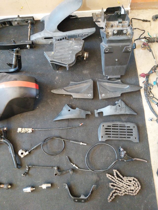 Recambios Daelim Roadwin 125