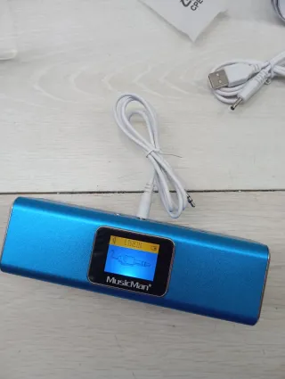 Altavoz portátil con pantalla Sonido estéreo Radio