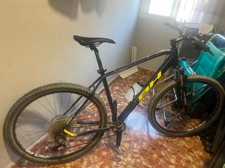 Bicicleta Montaña BH Spike 2.5