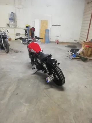 Escape Harley Davidson Sportster 2001