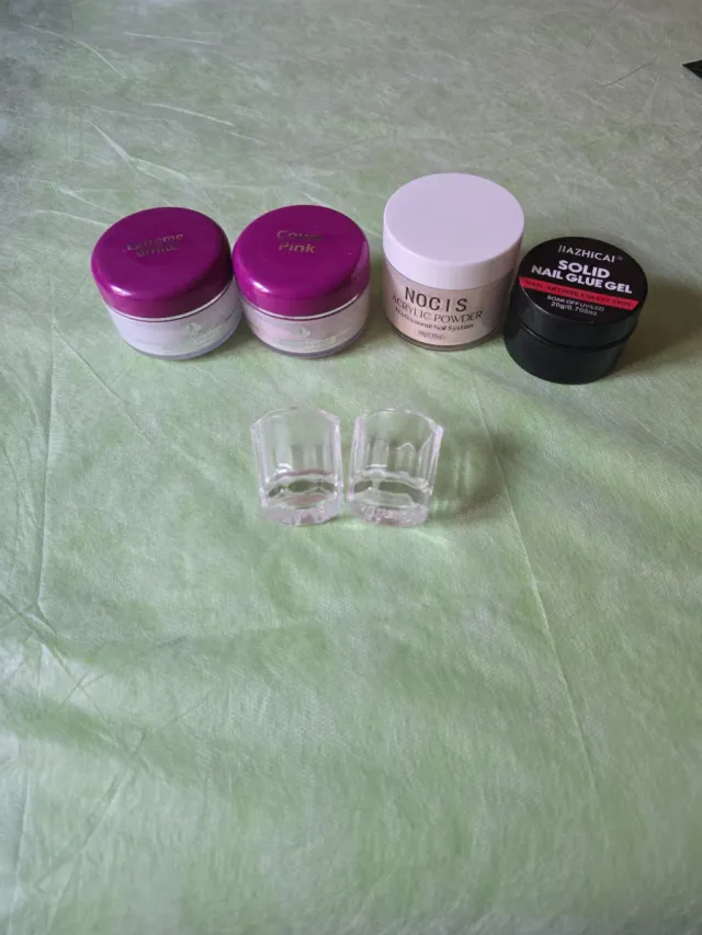 Pack polvos acrílicos Uñas y 2 vasos