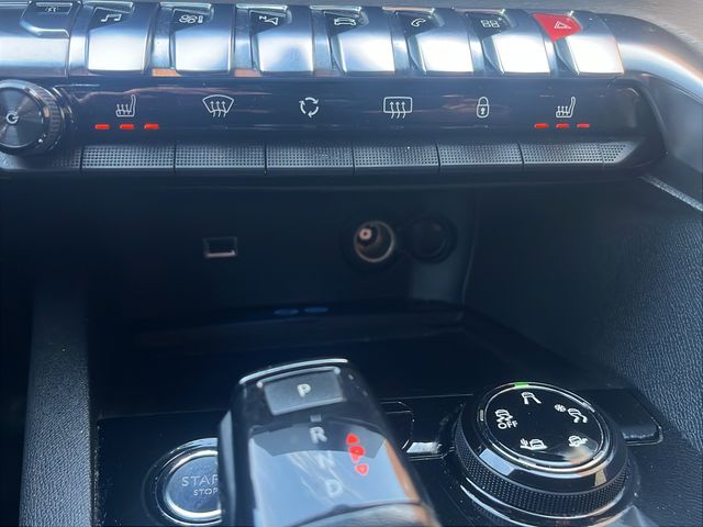 Peugeot 3008 2.0BLUEHDI 133KW (180CV) GT AUTO S&S