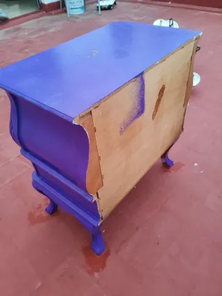 Cassettiera vintage viola da restaurare