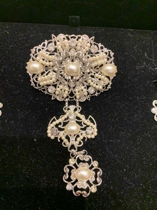 Aderezo Fallera Niña Plata y Perlas y brillantes